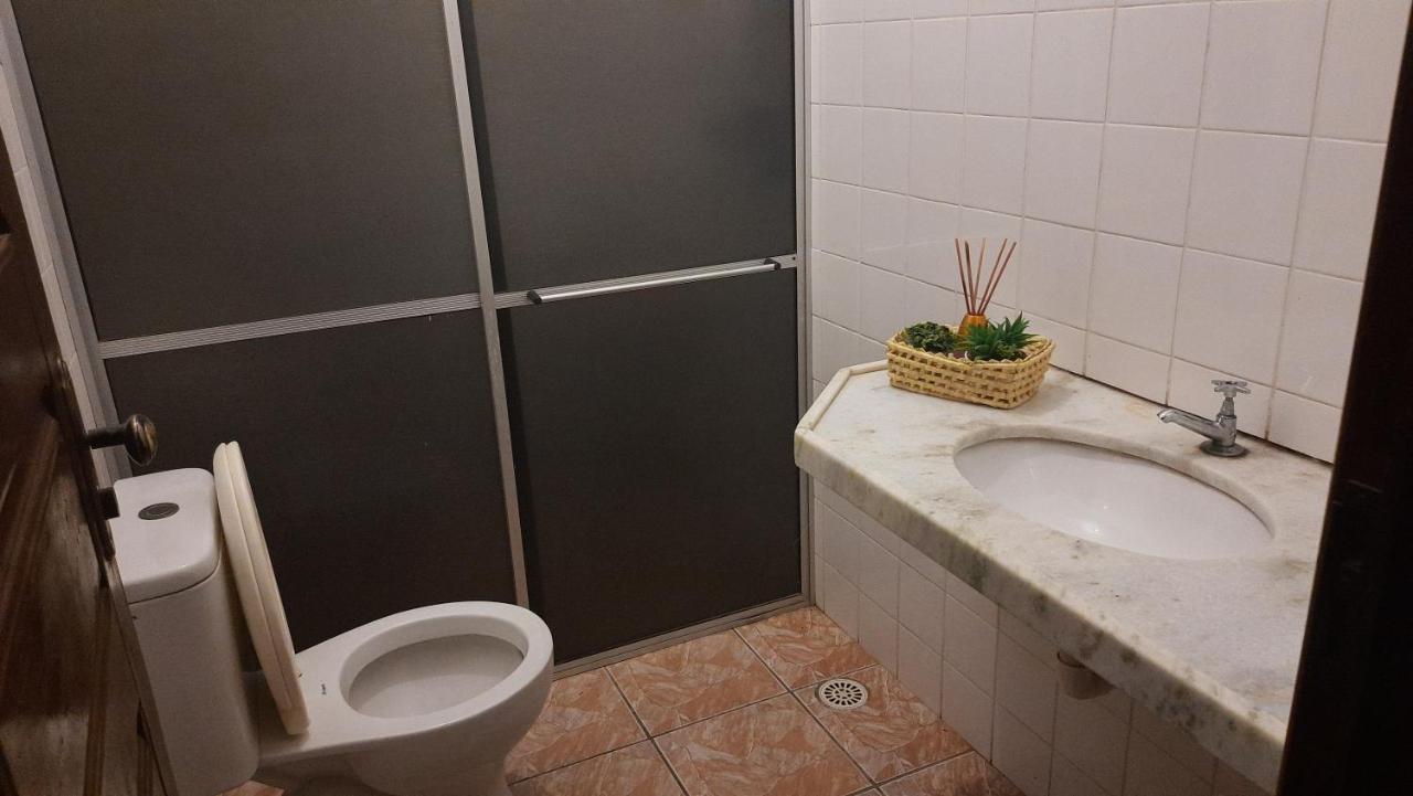 Luau Pousada E Hostel Прая до Франсес Екстериор снимка