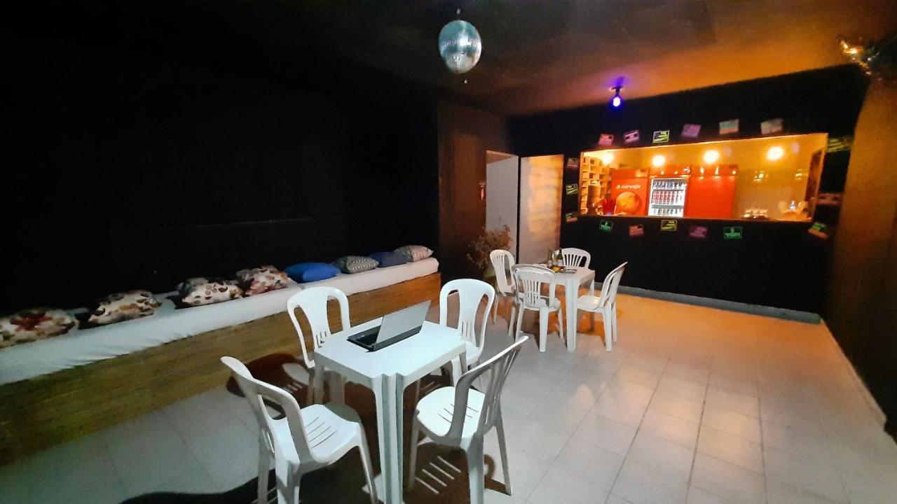 Luau Pousada E Hostel Прая до Франсес Екстериор снимка